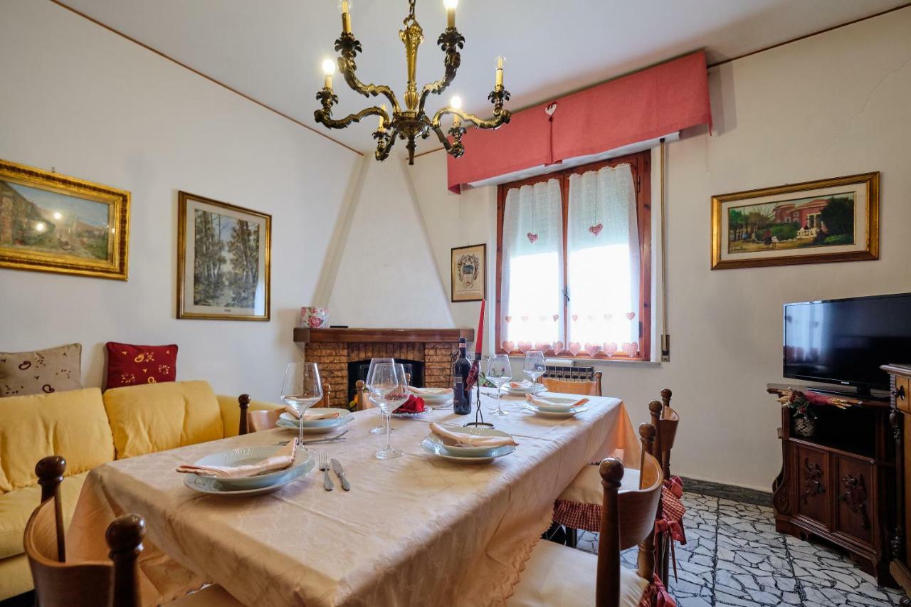 La Terrazza Del Bimbo Villa Fucecchio Bagian luar foto